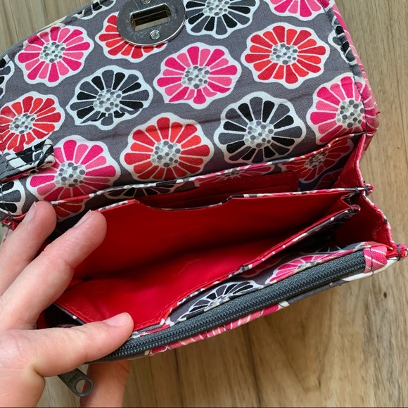 VERA BRADLEY Wallet Wristlet Cheery Blossoms Turn Lock Envelope Gray Red Pink - Picture 5 of 13